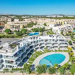 Lakes24 Infinity - 2 Bedrooms 公寓 *