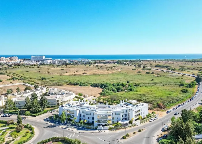 Lakes24 Infinity - 2 Bedrooms Apartament *