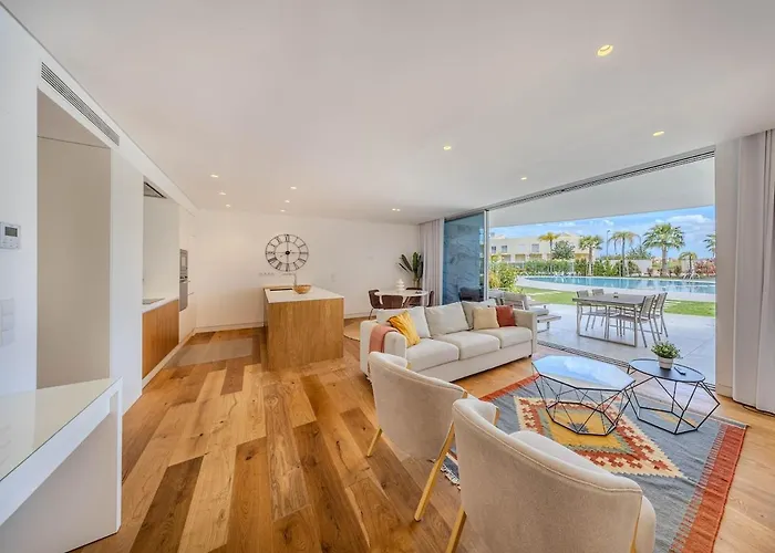Lakes24 Infinity - 2 Bedrooms *